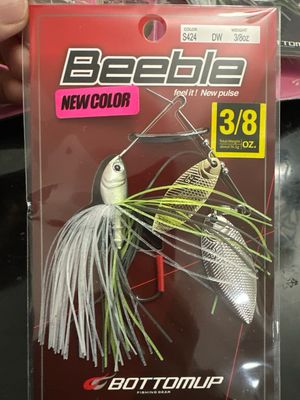 BottomUp Beeble 3/8oz DW S424 Sexy White Spinnerbait