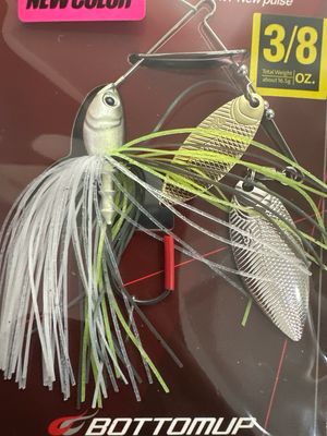 BottomUp Beeble 3/8oz DW S424 Sexy White Spinnerbait
