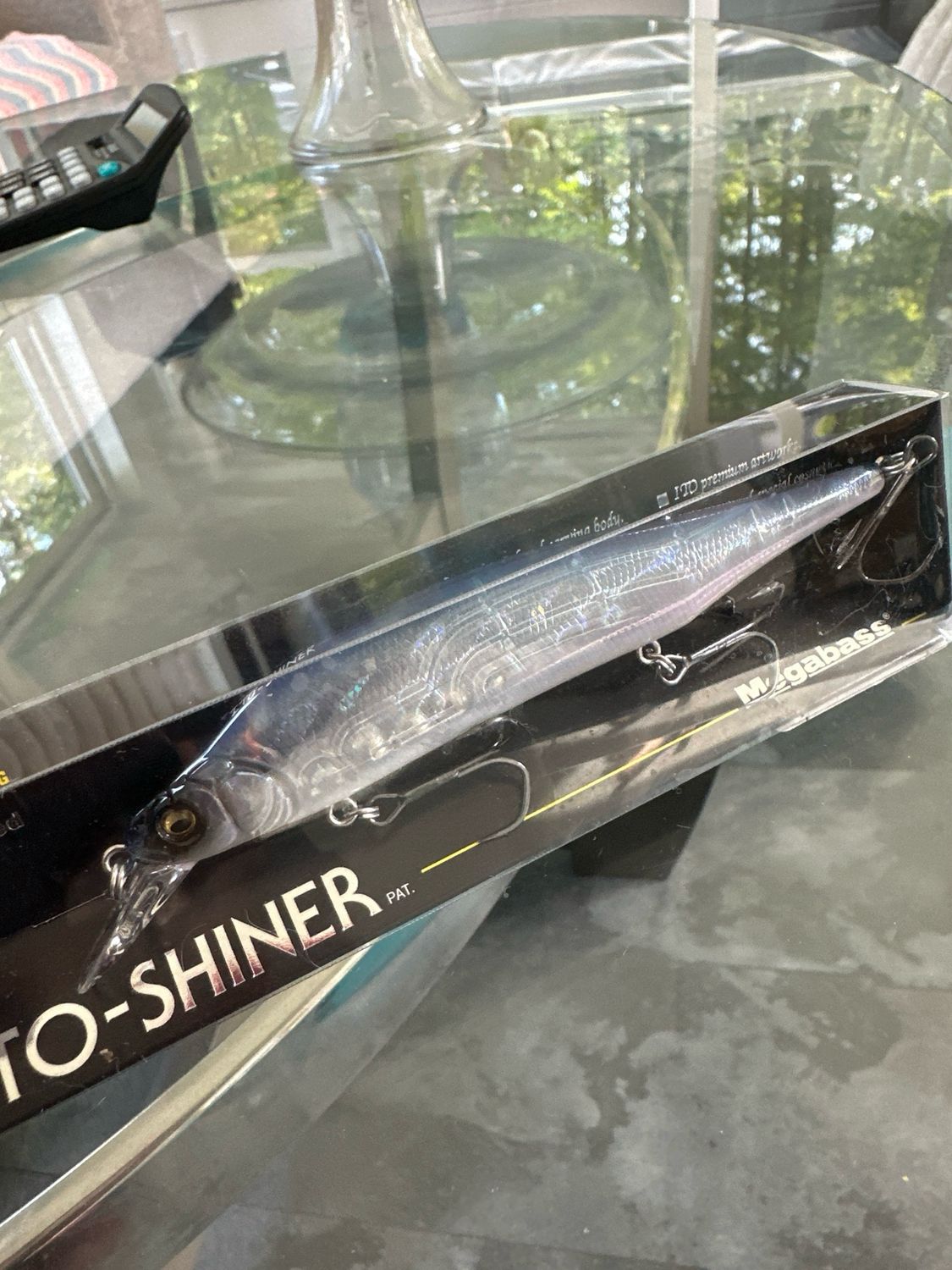 Megabass ITO Shiner GP Pro Blue. Suspending, 115mm, 1/2oz. Max Depth 2 Meters. NIP