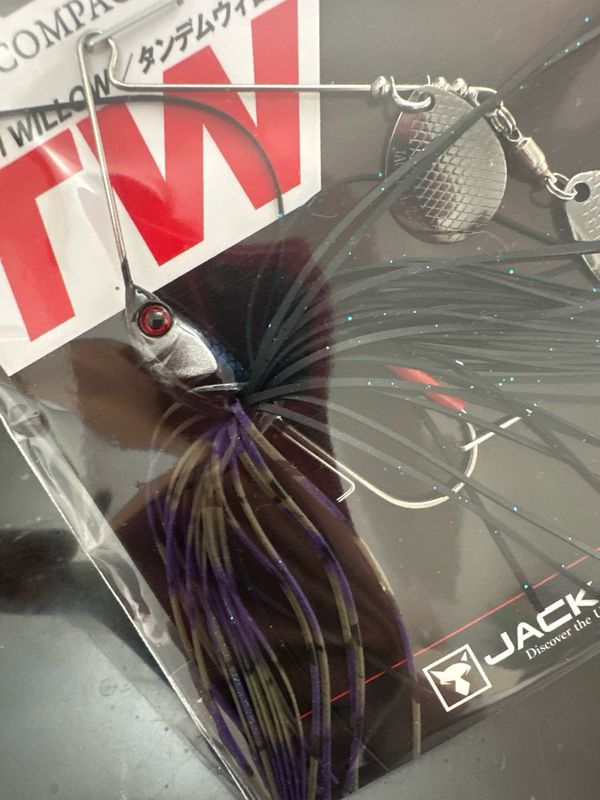 Jackall Super Dooon TW 3/8oz Silhouette Black