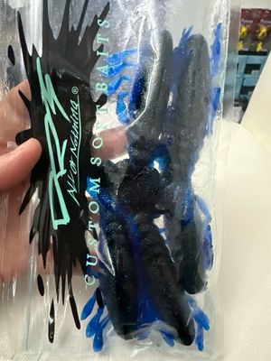 Drt Fink Craw 3.7”. Fabulous And Super Hard To Find JDM Soft Craws. #006 Black Blue. Fabulous Color. New Unopened Package, Package Little Sticky. Exact Bait In Pics