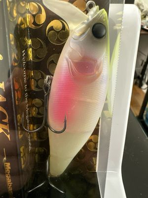 Megabass I-Jack BABY KINGYO CHART BACK. 107.7mm, 1oz Max Depth Approximately 1.5’ (0.5M). NIP