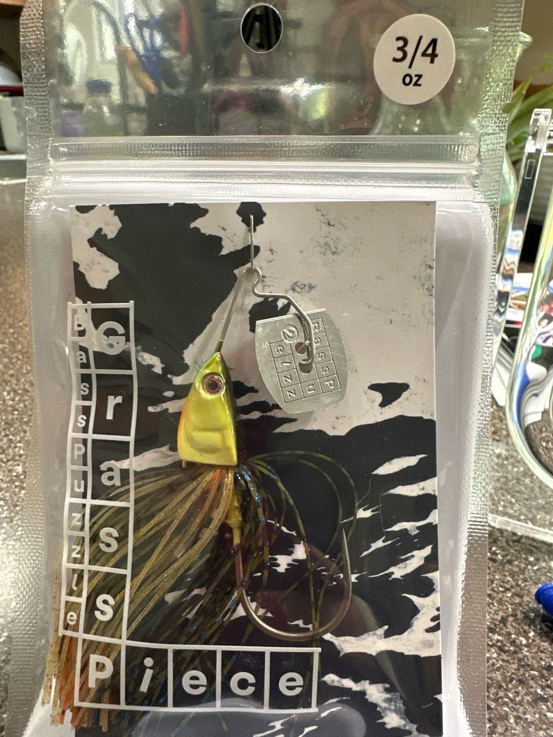 Bass Puzzle Grass Piece 3/4oz G16 Blue Gill