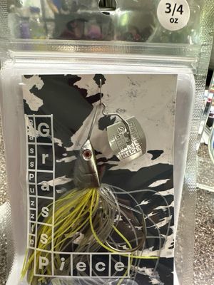 Bass Puzzle Grass Piece 3/4oz G14 MS Smoke Shad
