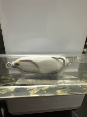 Deep Forest Queue Frog Que-005 White/Black. Ultra Premium JDM Topwater Frogs. NIP