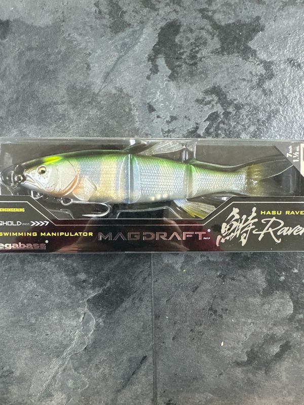 Megabass Magdraft Hasu Raver Indicator Hasu. 7inch 1.1/2oz Sinking Triple Jointed JDM Rigged Snake Like Swimmer. NIP