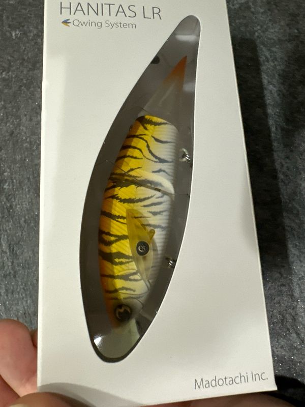 Madotachi Hanitas LR With QWing System. Adjustable To Swim As Wakebait 0-0.5m, Or 1-1.5m Or 2meters. Fabulous And Rare Color. Exact Bait In Pics. Stunning Yellow Tiger. NIB