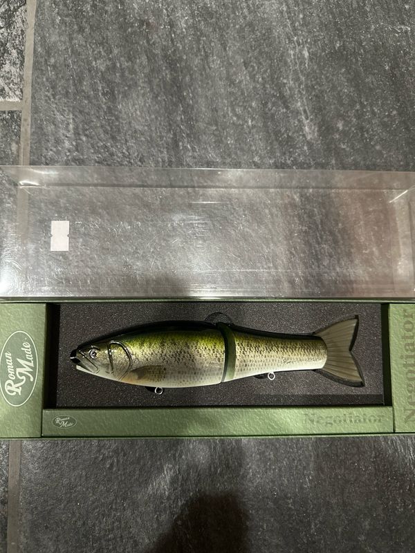 Roman Made Negotiator. Bass Color. 180mm 85g (little Over 7” And Just Over 3oz). Exact Bait In Pics. NIP