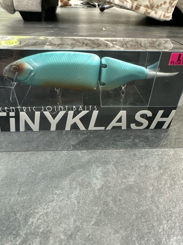 DRT Tiny Klash Lo Float King Fisher (Shimokitayama Village). 6.6” 2oz. Beautiful New JDM Glidebait. New In Package