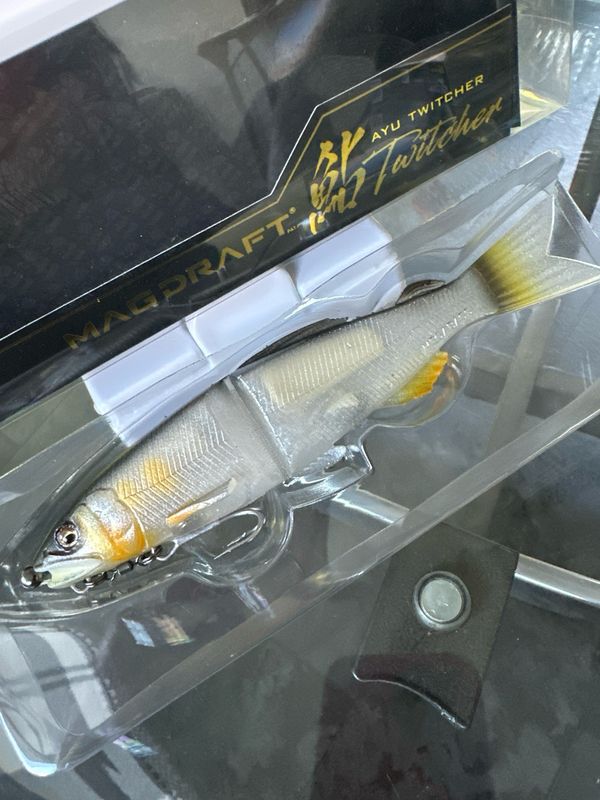 Megabass Magdraft Ayu Twitcher #04 Brilliant Ayu 7inch | 1.1/2oz | Sinking