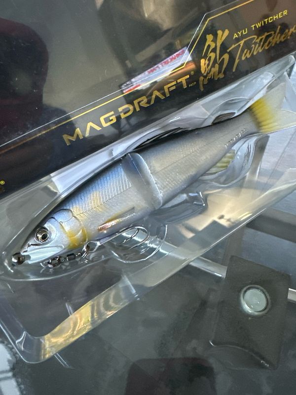 Megabass Magdraft Ayu Twitcher #01 Hayase Ayu 7inch | 1.1/2oz | Sinking
