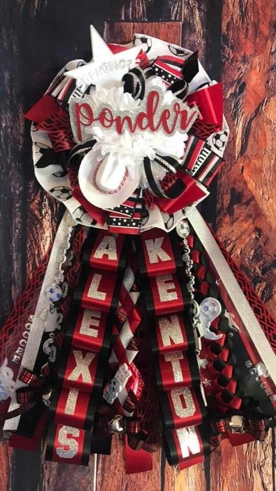 The &quot;Texas&quot; Homecoming Garter