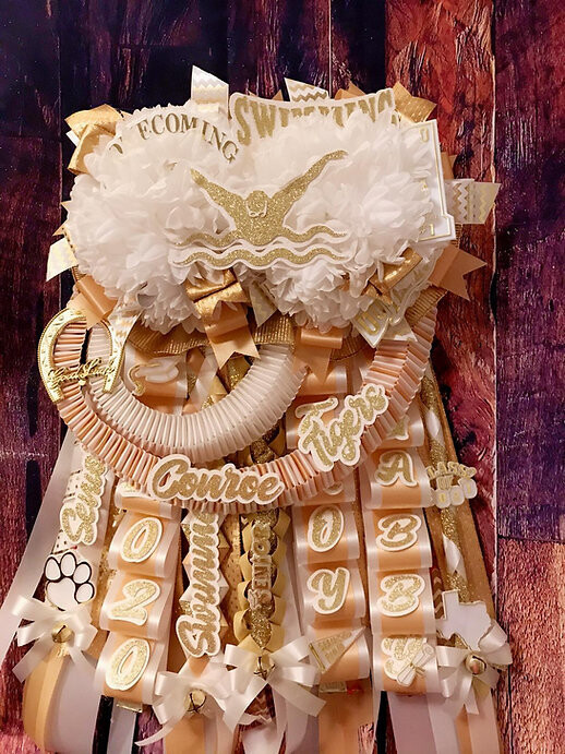 The Dallas Lutheran &quot;Colossal&quot; Homecoming Garter