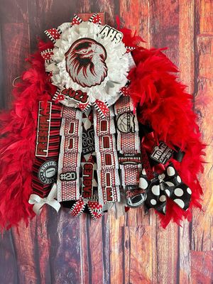 The "Colossal" Homecoming Garter