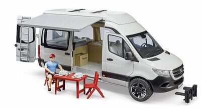 BRUDER 02672 MB SPRINTER CAMPER WITH CHARACTER