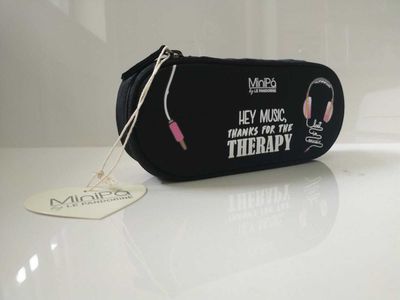 MiniDaddy Pouch &#39;Hey Music, Thanks for the Therapy&#39;