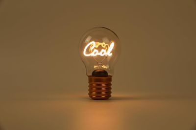 ITotal - Cool bulb-shaped spotlight