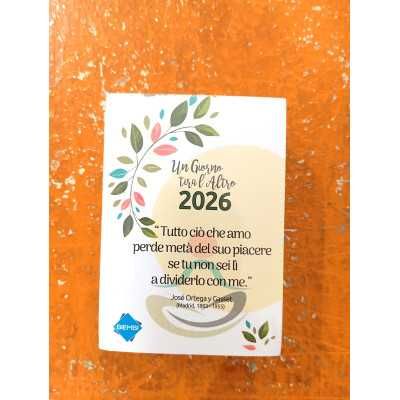 CALENDARIO 2026 UN GIORNO TIRA L&#39;ALTRO piccolo con supporto in cartoncino