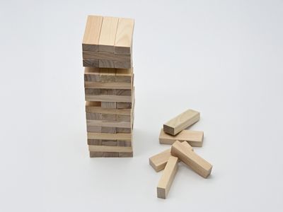 ITotal - Wobbly Tower Game