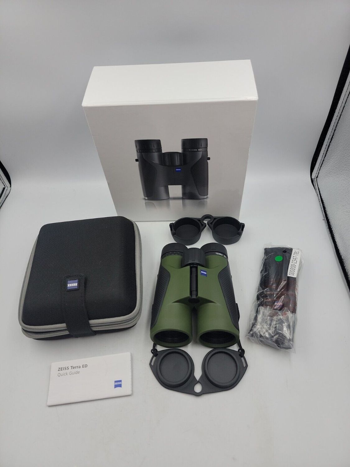 ZEISS Terra ED 10x42 MM : Jumelles Extérieures Haut de Gamme pour Observation Précise