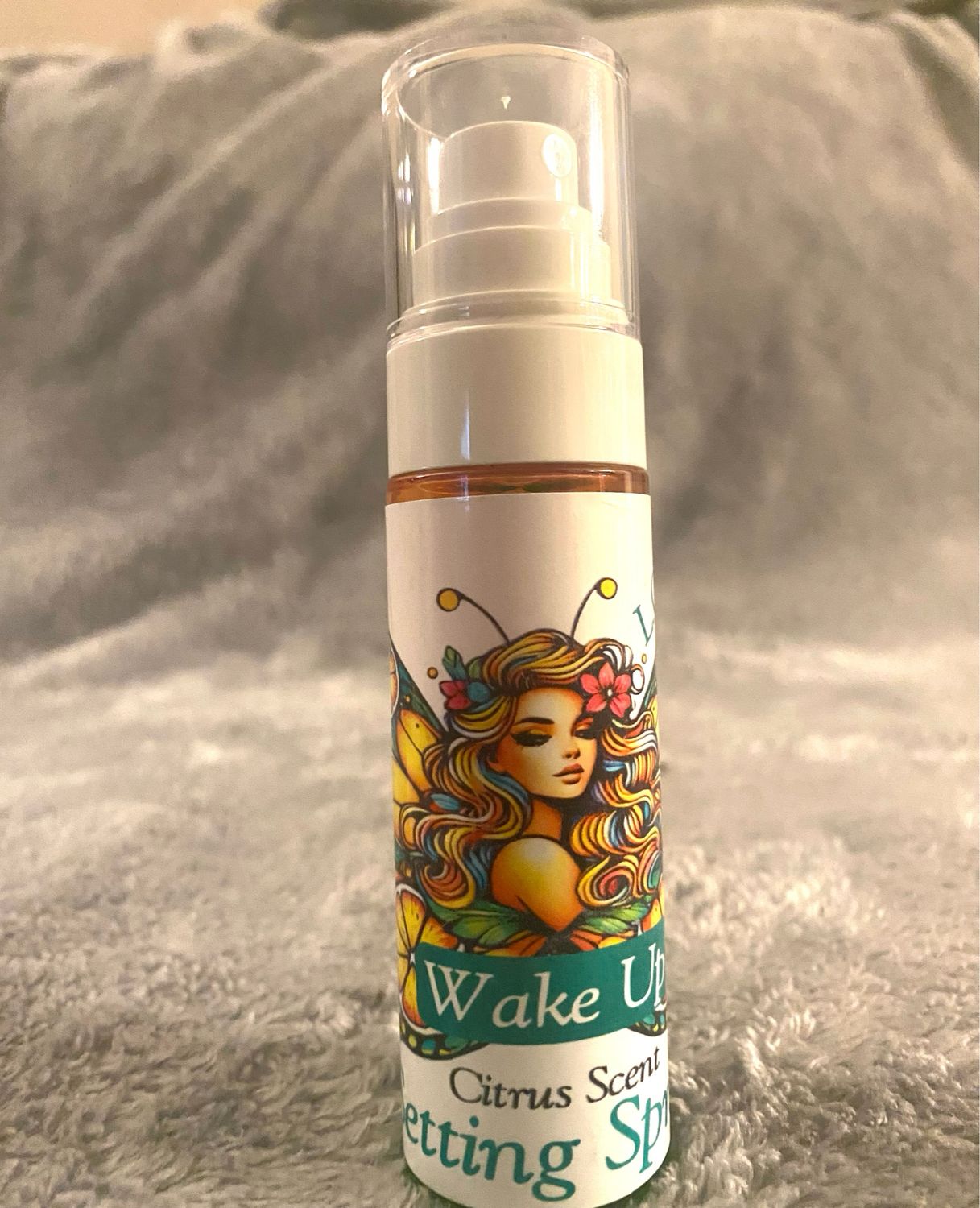 L.Cruz Setting Spray-Wake Up Citrus Scented