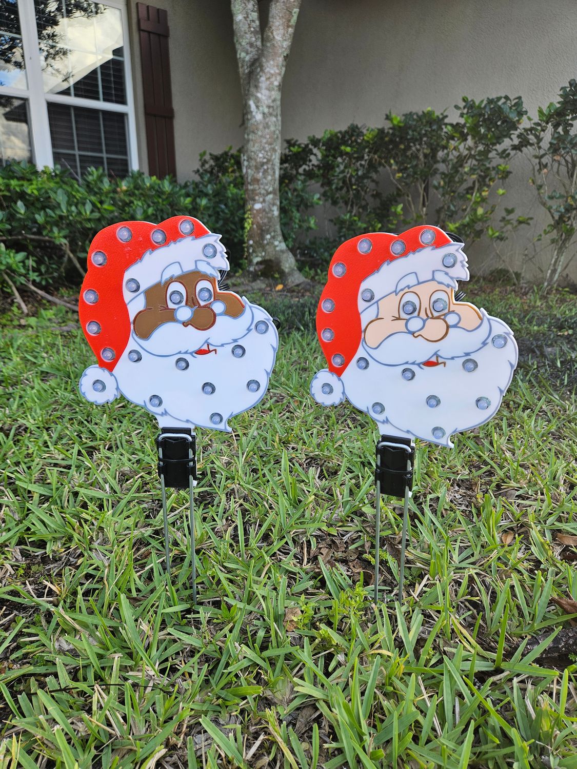 20 Pixel Christmas Toppers