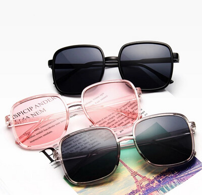 2020 European and American New Fashion Cermin Mata Viral Shades Sunglasses Women RETRO SUNGLASSES Ins Large Frame Glasses Square Eyeglasses Colour 3pcs