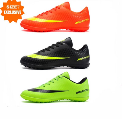 SIZE?Exclusive Men Outdoor Soccer Shoes Turf Indoor Soccer Futsal Shoes Kasut Bola Sepak