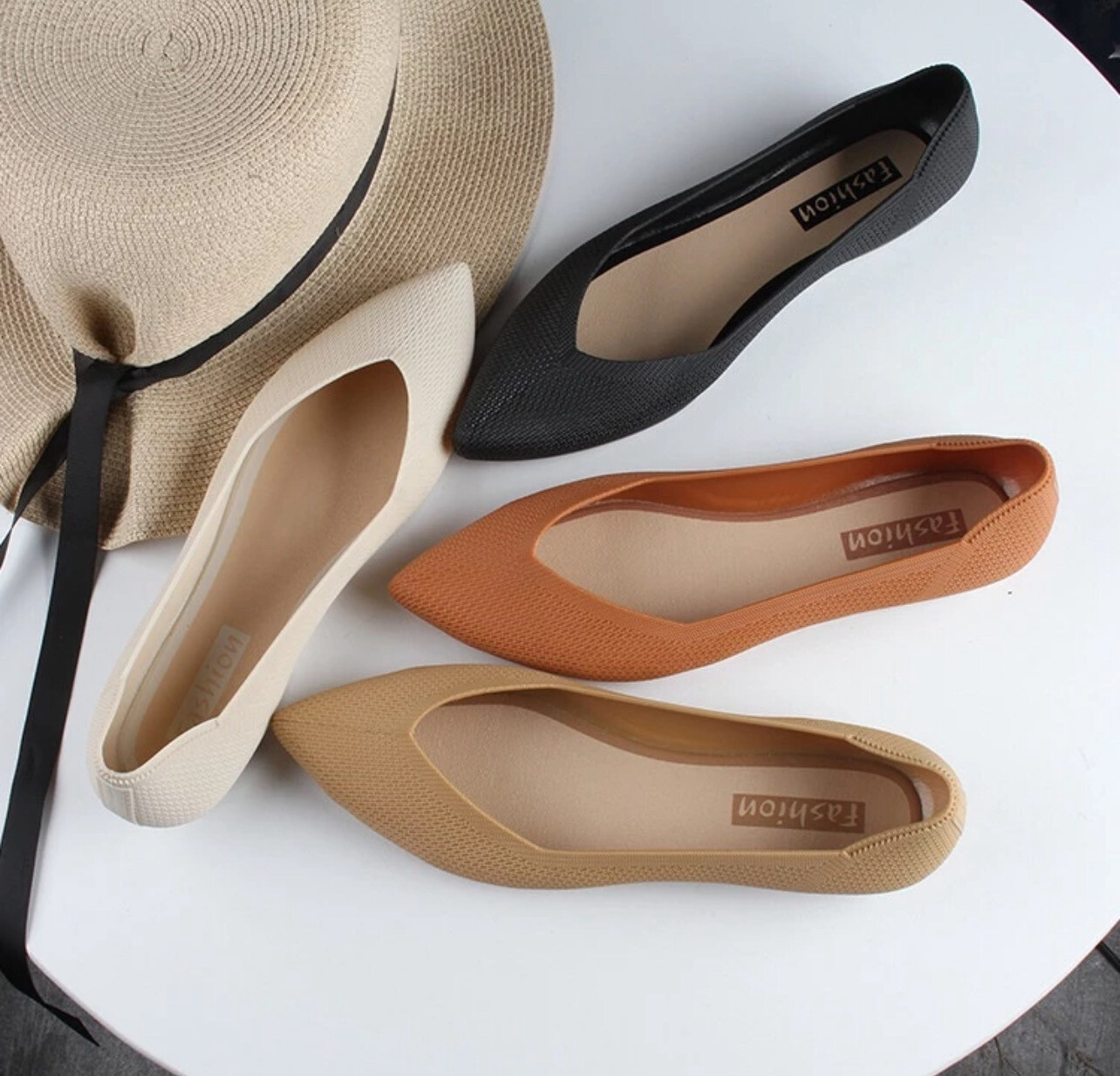 ￼New Casual Solid Color Pointed Women&#39;s Flat Sandals