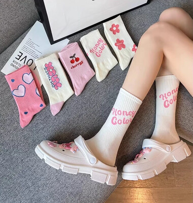 Pink Love Letter Casual Mid-Tube Socks Ins Tide Sweet And Cute Girly Style Japanese Sports Socks Stockings For Women 7pcs