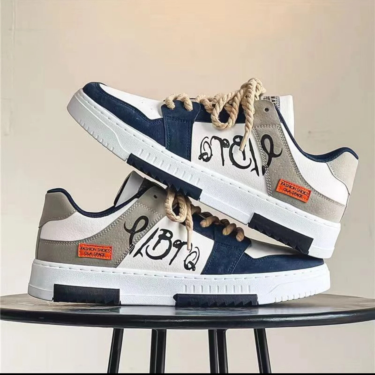 2023 New Spring Men&#39;s Canvas Shoes Korean Edition Trendy Board Shoes Versatile Student Shoes Men&#39;s INS Casual Fashion Shoes