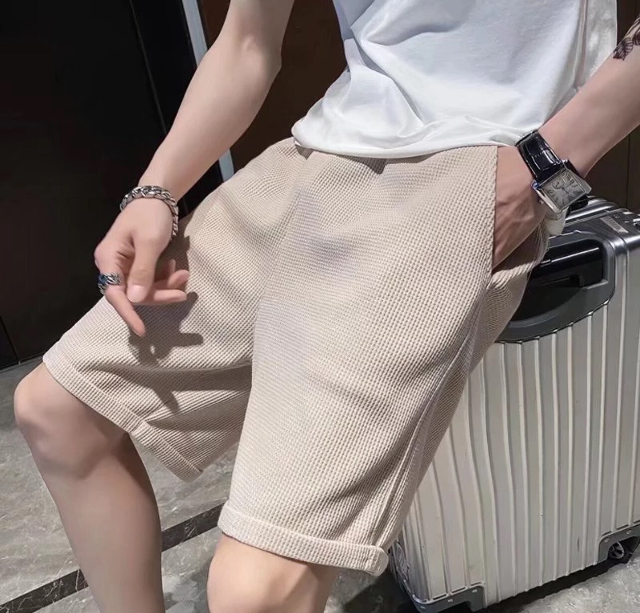 ￼【S-3XL】Seluar Pendek Lelaki Summer Korean Style Versatile Waffle Fashion Loose Shorts For Men Khaki Casual Plain Short Pants Man Drawstring Slit Shorts