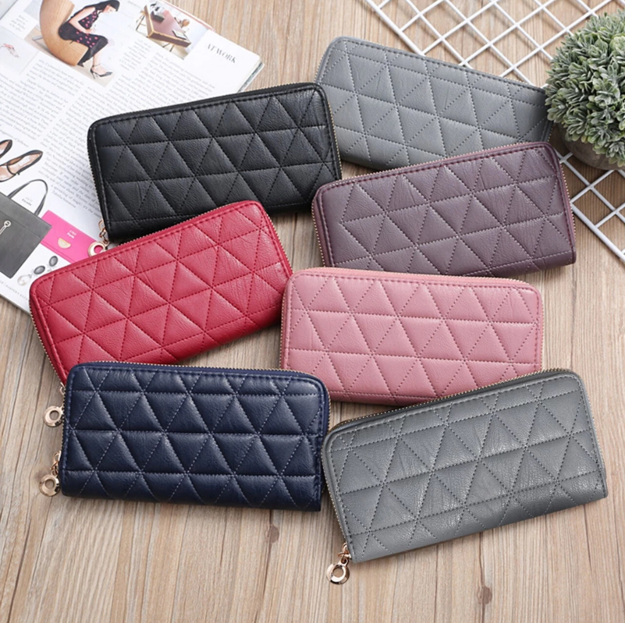 ￼BBD Women&#39;s Embroidery Coin Short Zipper Long Purse WLF171 2pcs