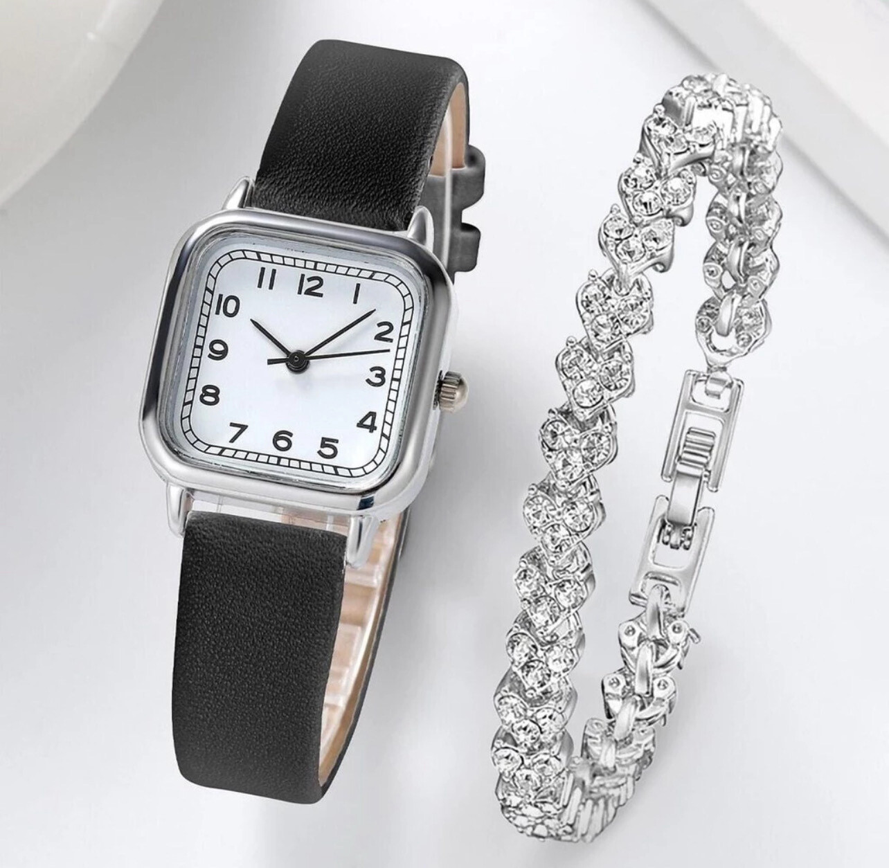Fashion Women Watches Square LadiesLeather Band Analog Quartz Watch Set 2set (2 Watch+ 2 bracelet)