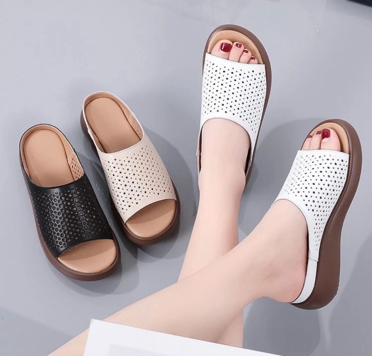 Hollow Thick-Soled Slippers 2021 Fashion Fish Mouth Open Toe Shaking Sole Platform Heel Women&#39;s Shoes Foreign Trade Large Size Shoes TBTP