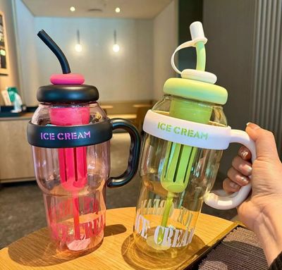 [Co-Life] Ready Stock-1300ml Large Capacity Water Bottle Girl Student Cartoon Tea Warehouse Separation Plastic Straw Water Cup Water Bottle