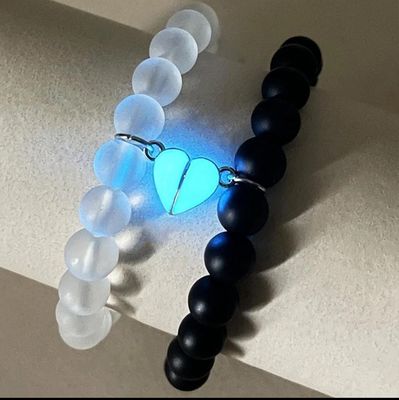 ￼2Pcs/Set Luminous Heart Magnetic Bracelet - Handmade Crown  Beaded  Couple Charm - Adjustable Matching Best Friends Bracelet - Valentine&#39;s Day gift for Men Women  2set (2 men ❤️ 2 women)