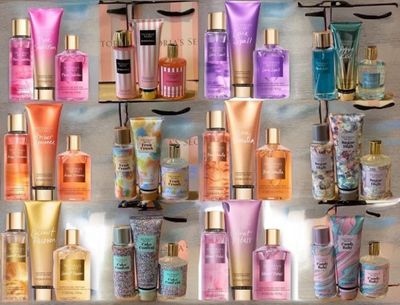 ￼Victoria&#39;s Secret Combo Set 3in1 + Free Paper Bag -  Combo Set 3pcs