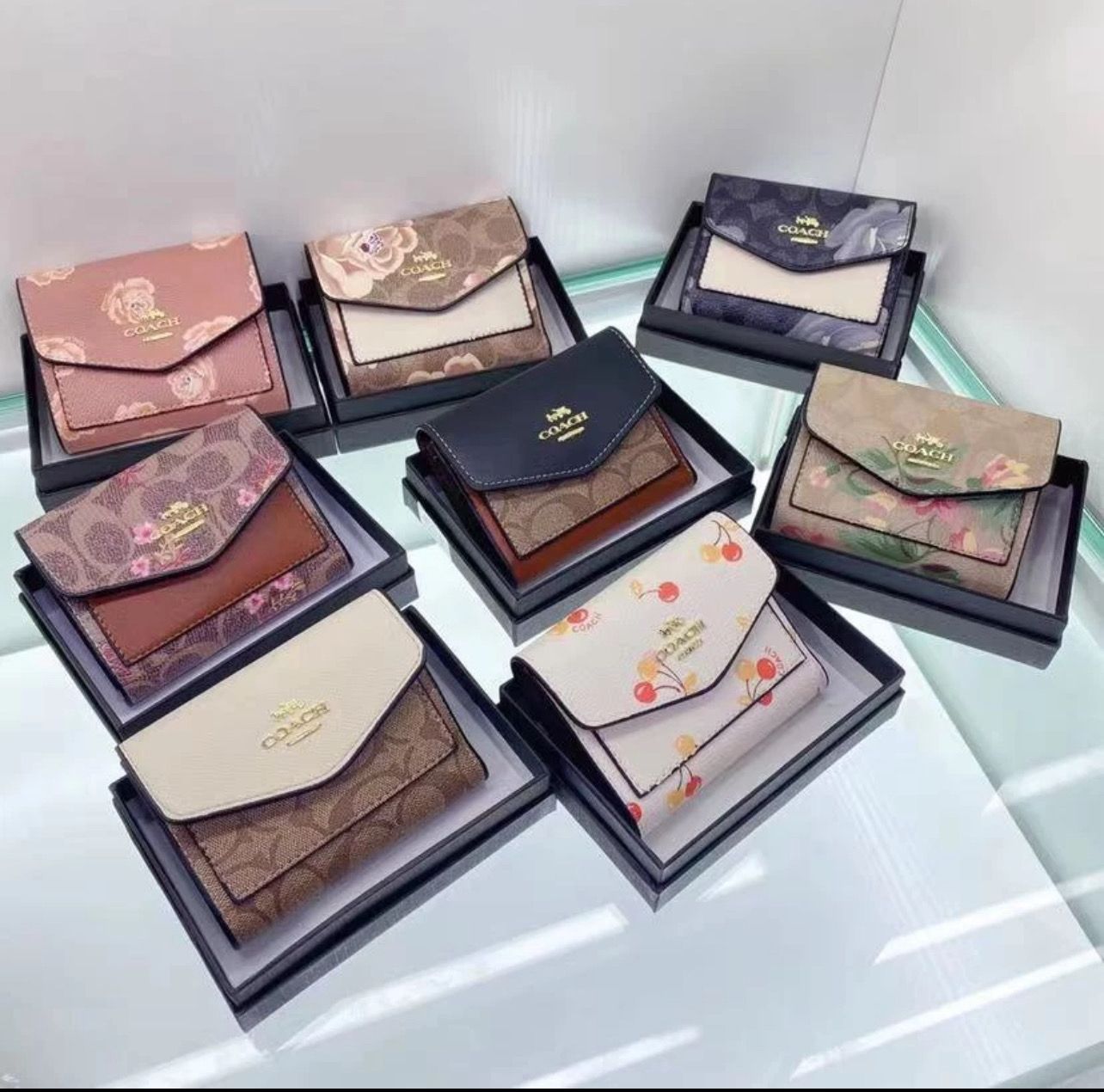 New Multi Style Exquisite Wallet with Box