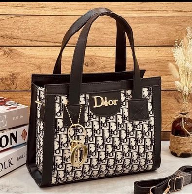 ￼Dr Women&#39;s Tote Bag, Women&#39;s Sling Bag