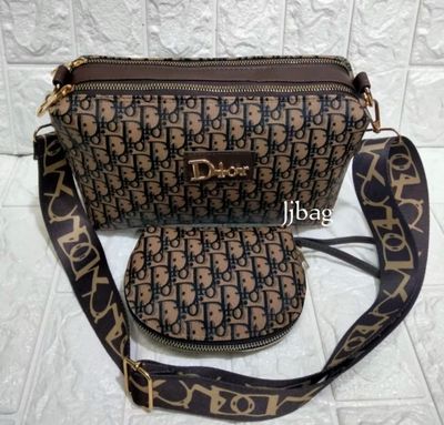 ￼Women&#39;s slingbag Bag CD 2 in 1 Women&#39;s Sling Bag