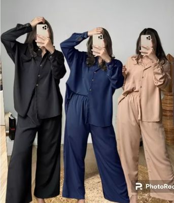 ￼KEMEJA One set Women&#39;s Shirt Suit Women&#39;s Shirt one set With Pants (Size M,L &amp; XL)