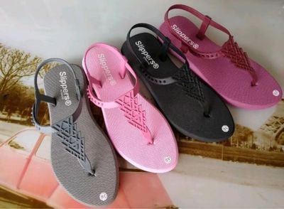 ￼Newest MODEL 2023 PYRAMID STRAP SLIPPER WOMEN&#39;S SANDALS 2pair (2kiri/2kanan)