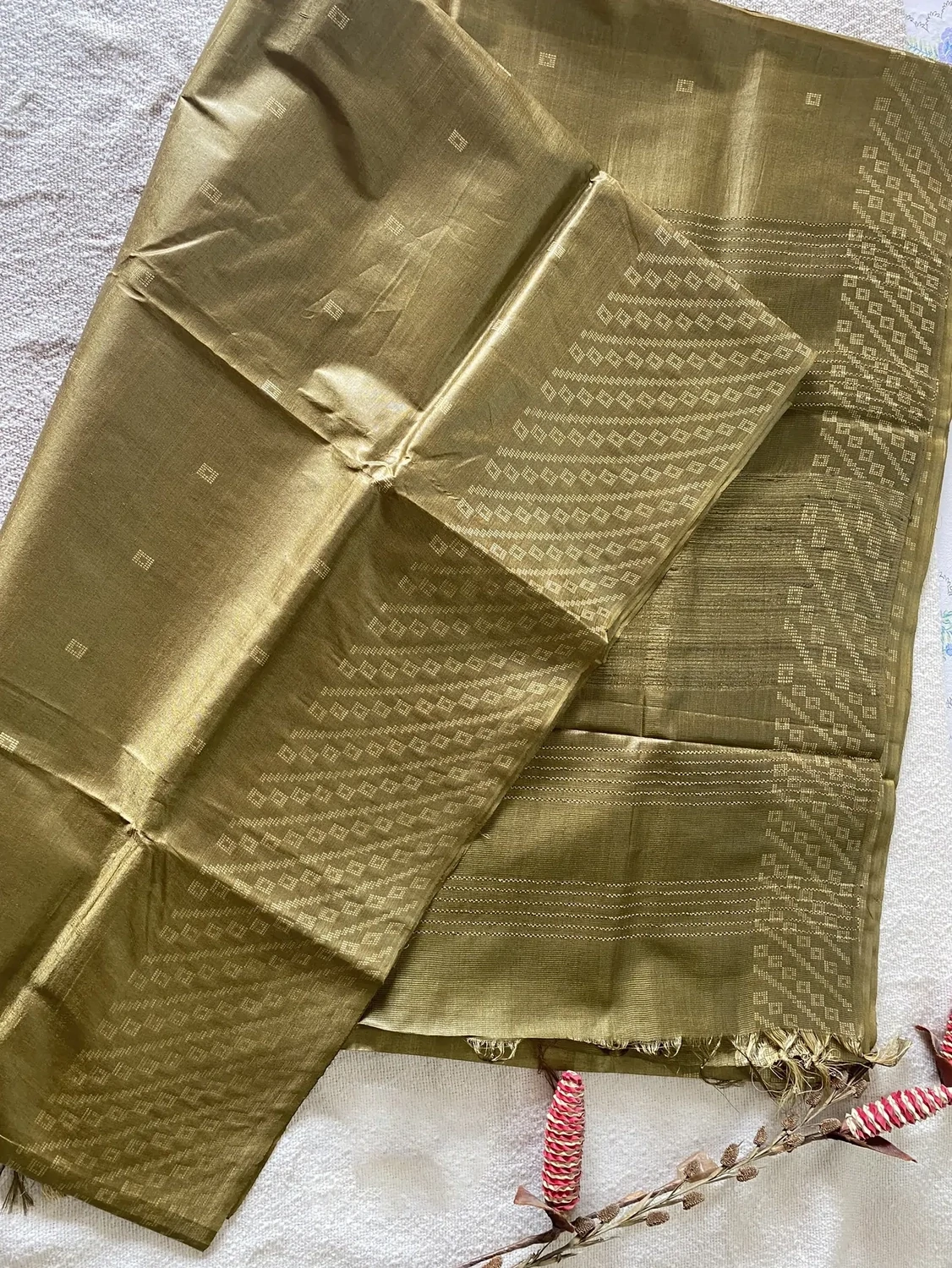 Vintage Green Shimmer Silk Saree