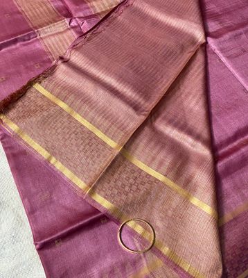 Orchid pink booti with golden border silk saree