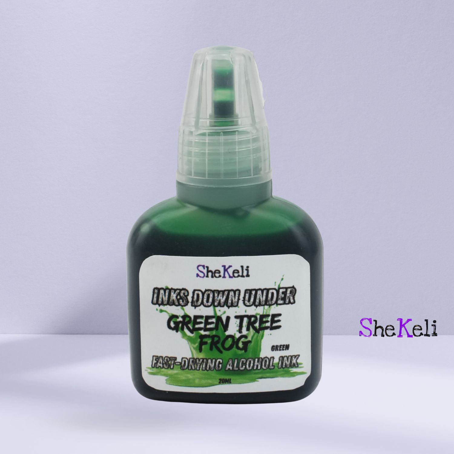 8- GREEN TREE FROG ( Green )