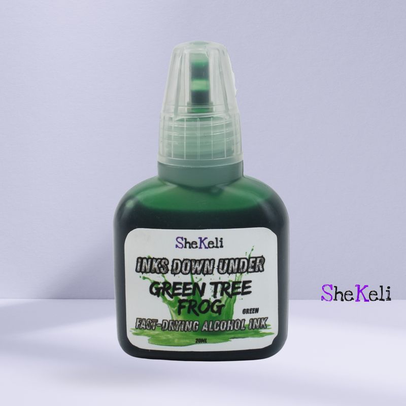 8- GREEN TREE FROG ( Green )