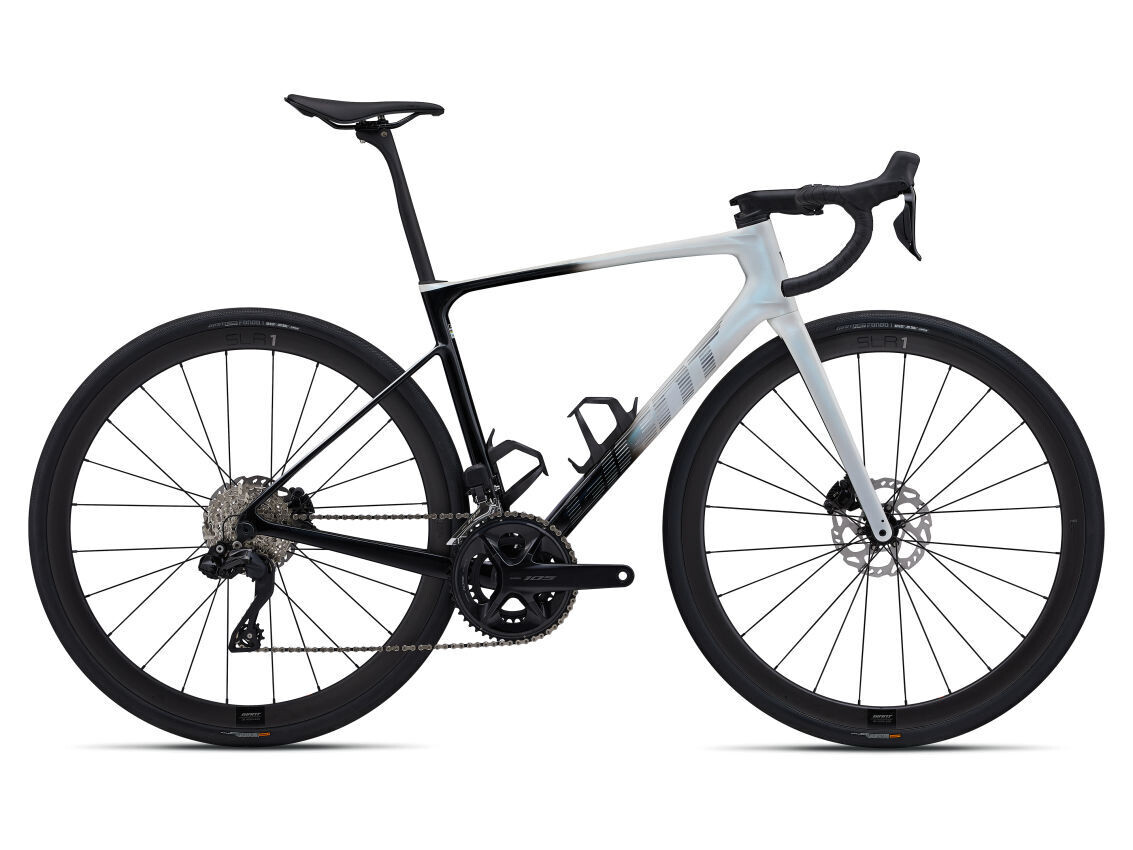 Defy Advanced Pro 1