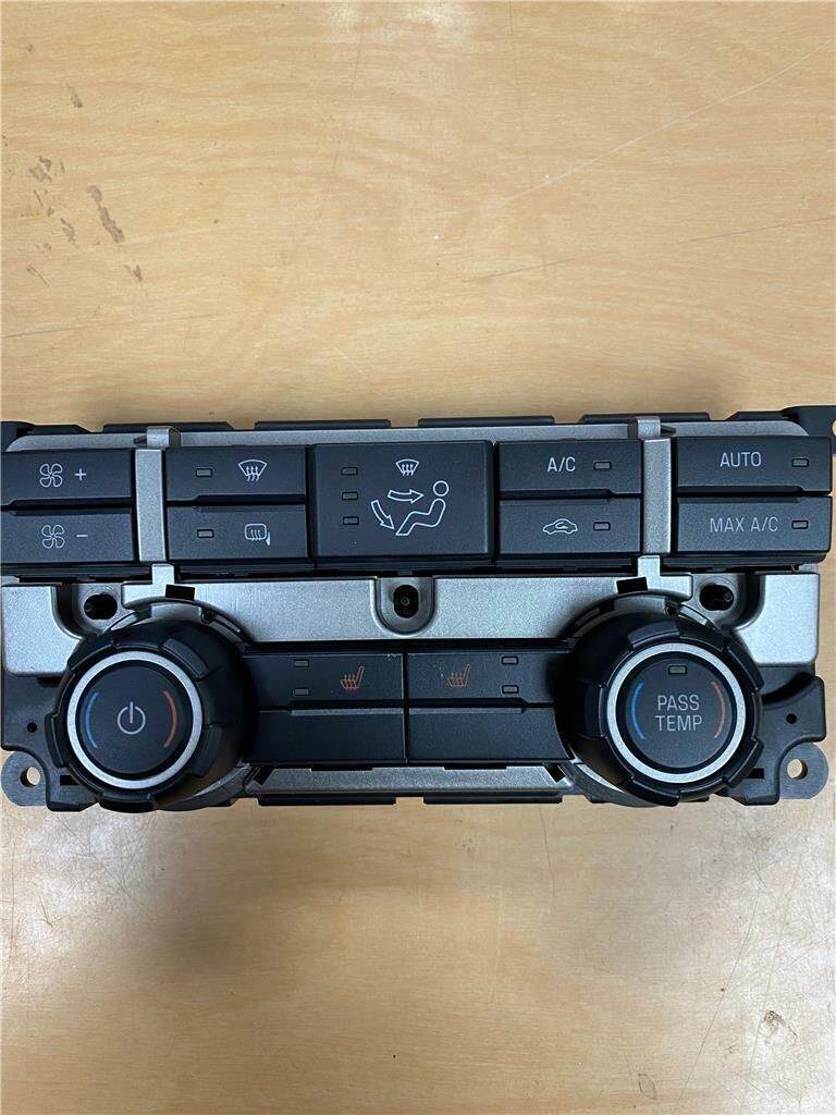 Ford 9l34-18c612-Sd Heater AC Air Temperature Control Unit