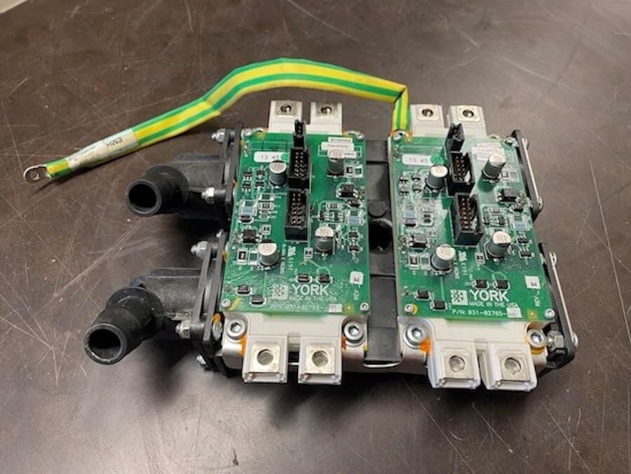 YORK 031-02765-001 INVERTER RESISTOR BOARD